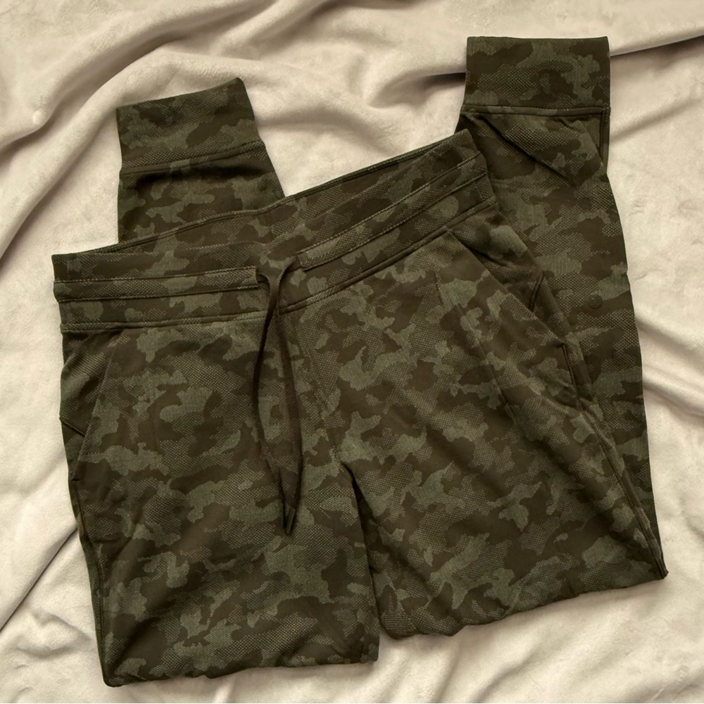 Lulu Lemon Camouflage Jogger Pants